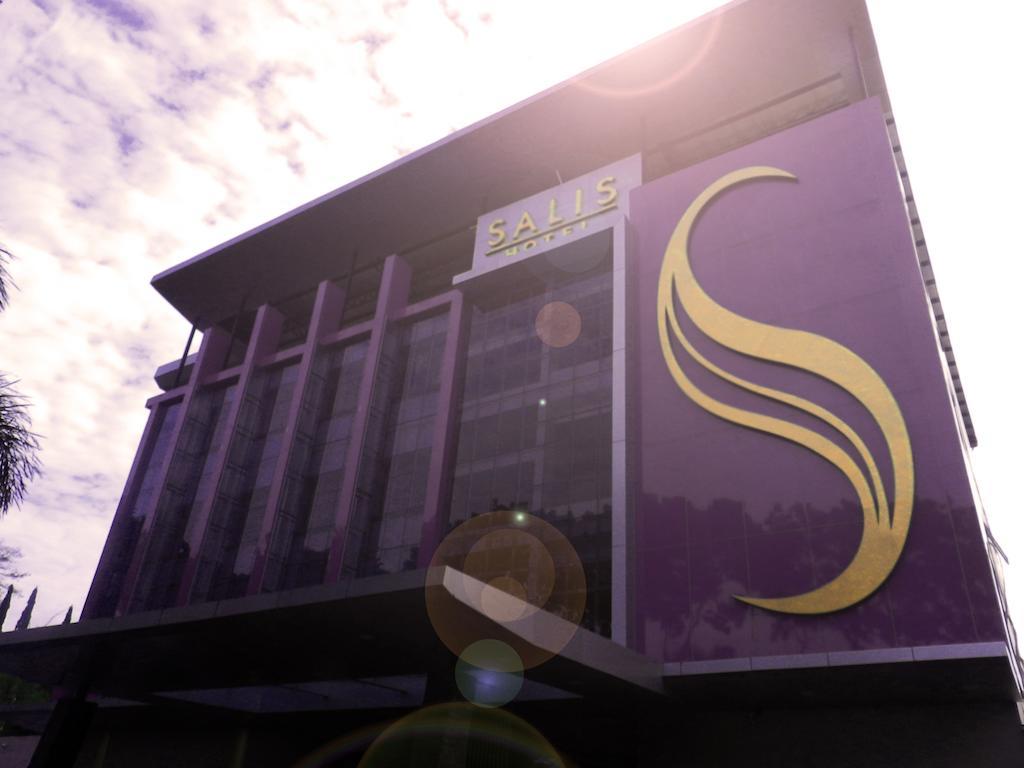 Salis Hotel Bandung Zewnętrze zdjęcie
